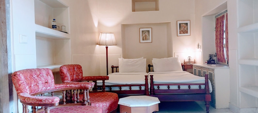 Chomu Palace Hotel 24/50
