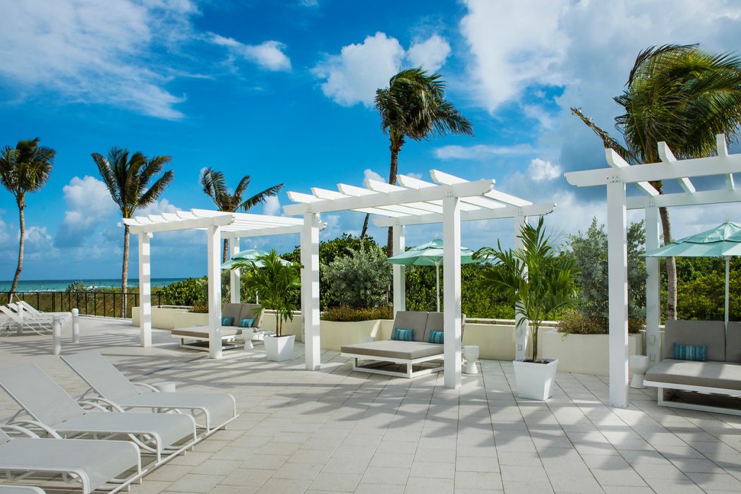Hutchinson Shores Resort Spa 50/52