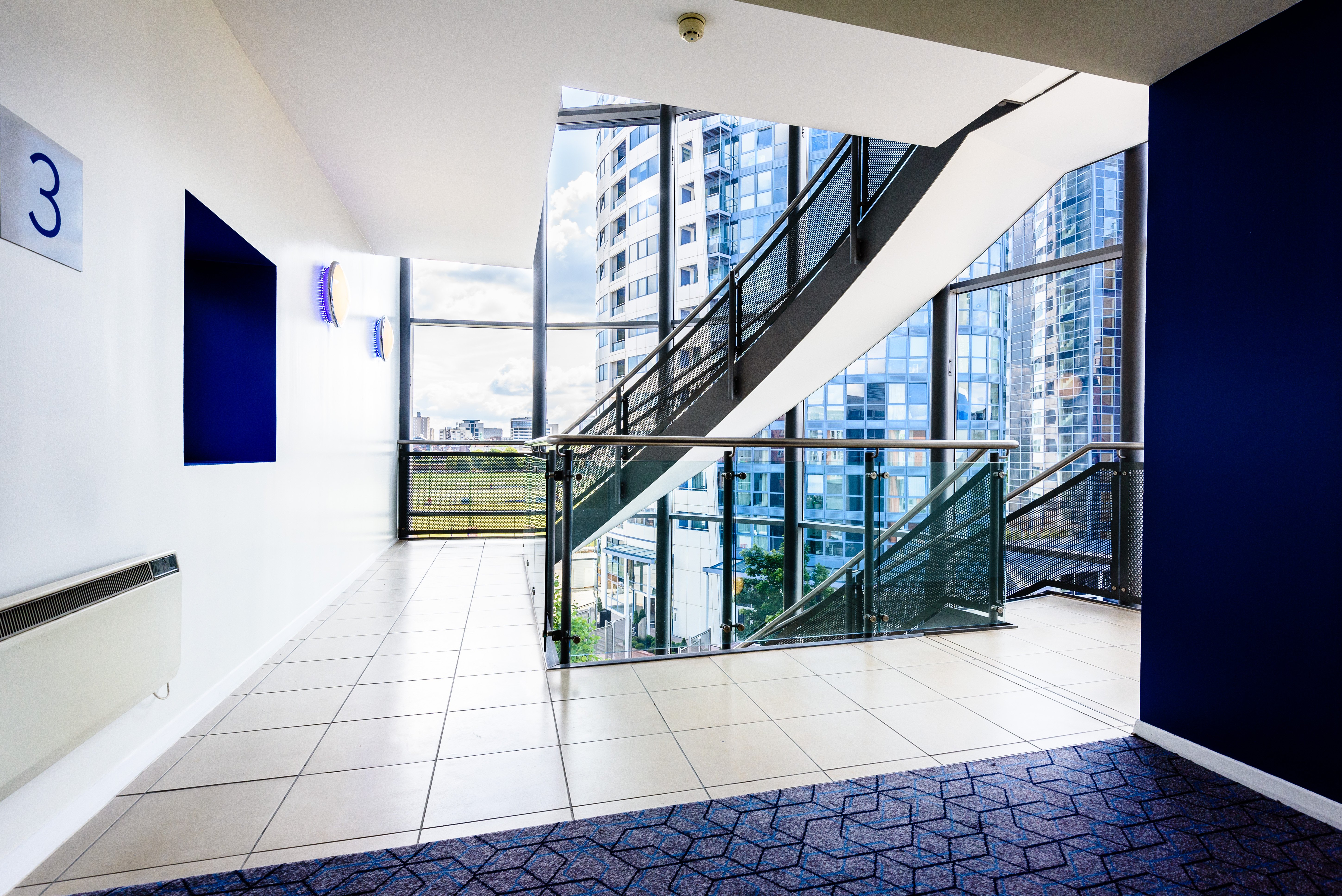 Holiday Inn Express Portsmouth Gunwharf Quays 12/56