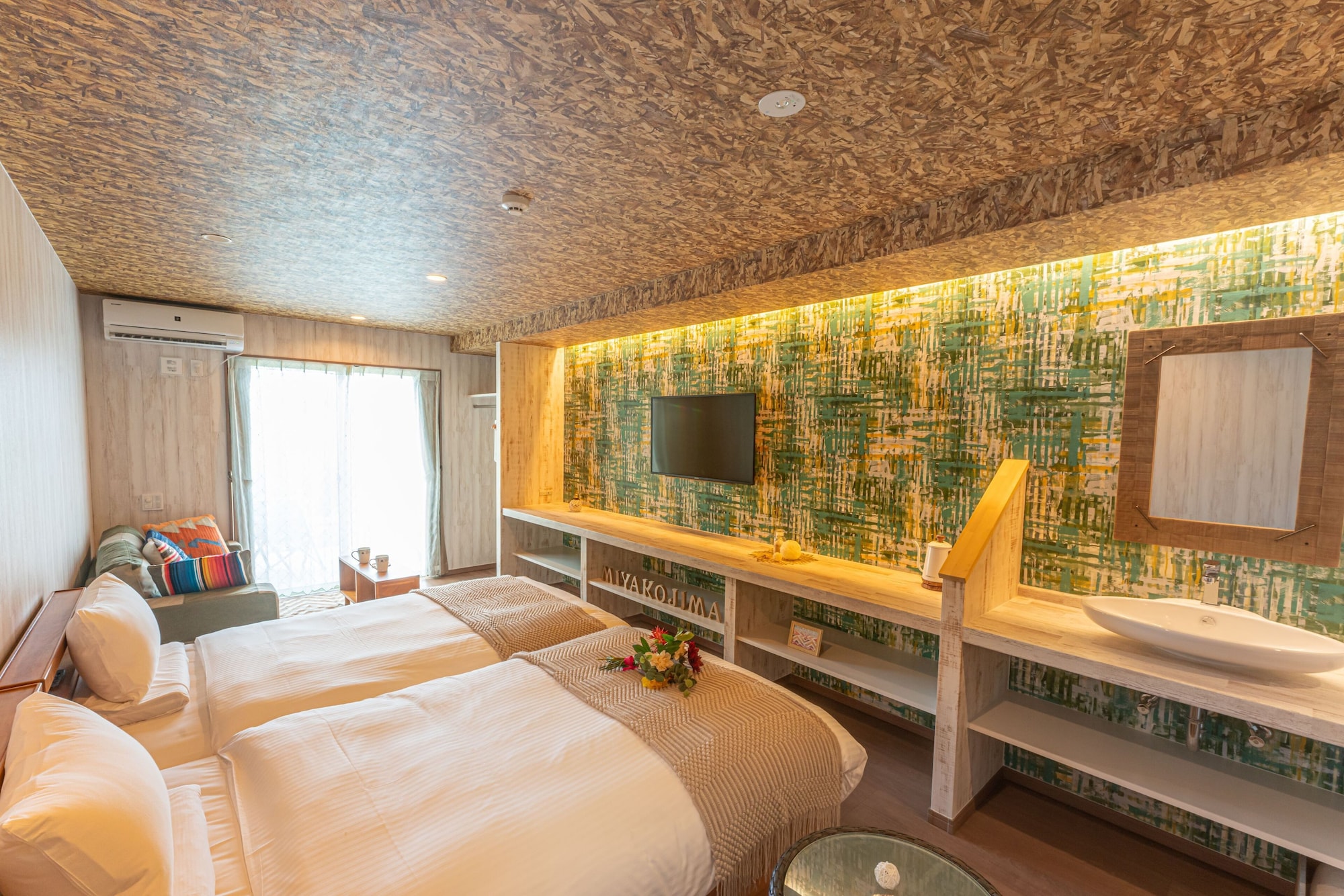Concept, Twin Beds