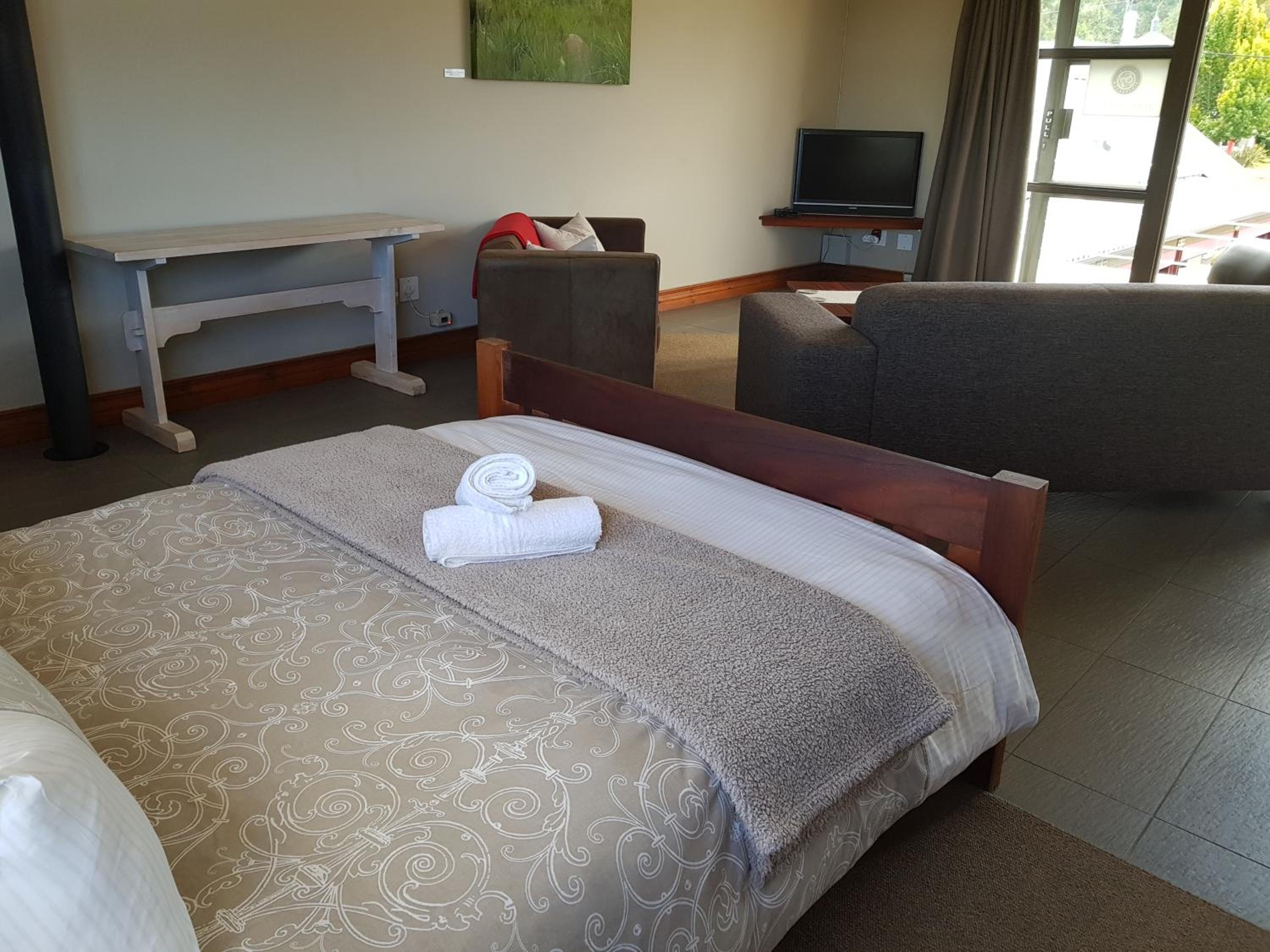Stay@67 Apartments, Dullstroom 6/25