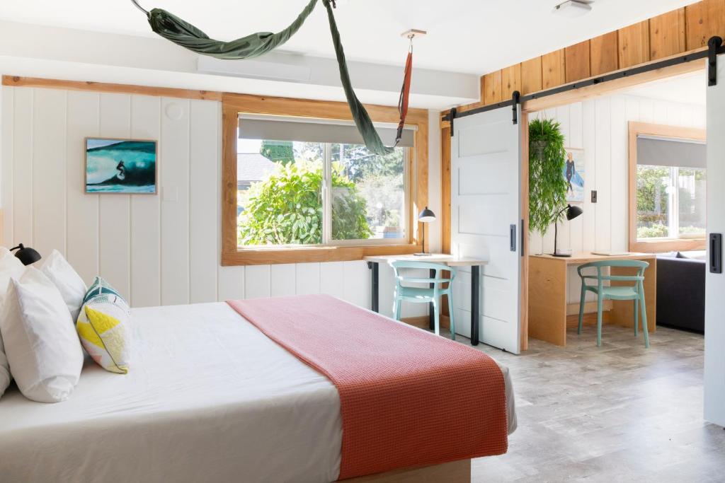 Gravity Haus Westport 22/45
