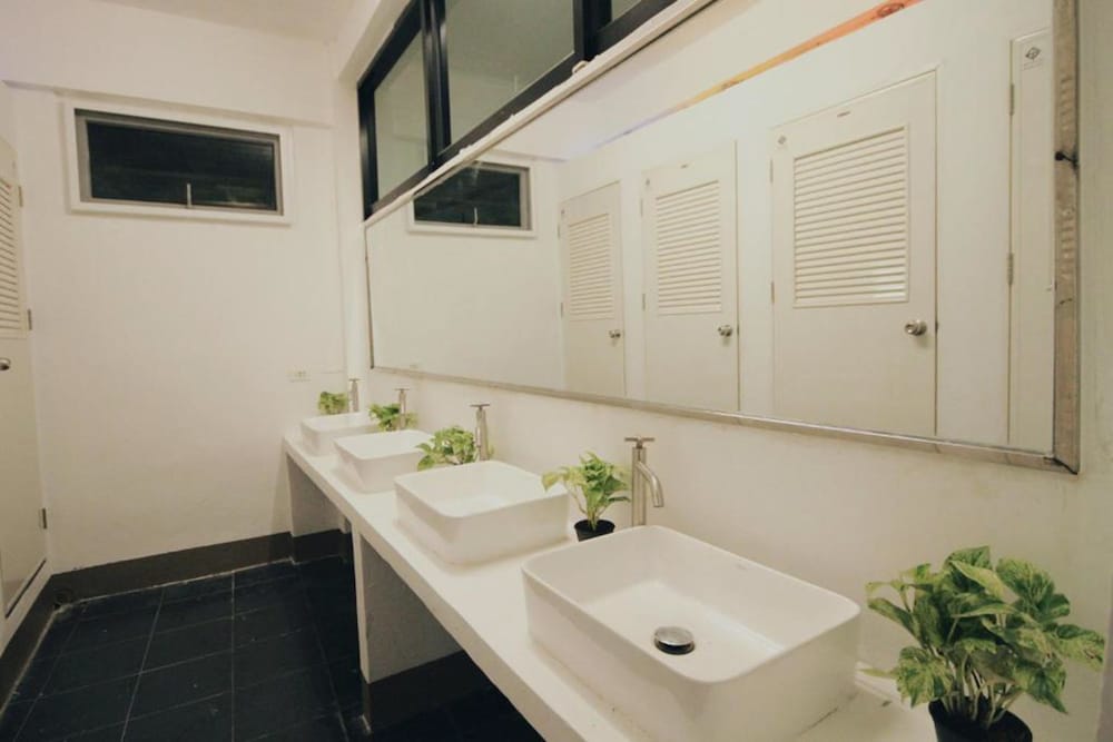 MIXED DORM, 6 BEDS