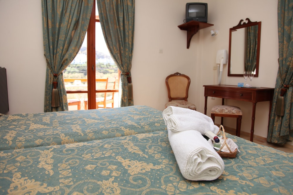 SUPERIOR, DOUBLE OR TWIN BED, SEA VIEW