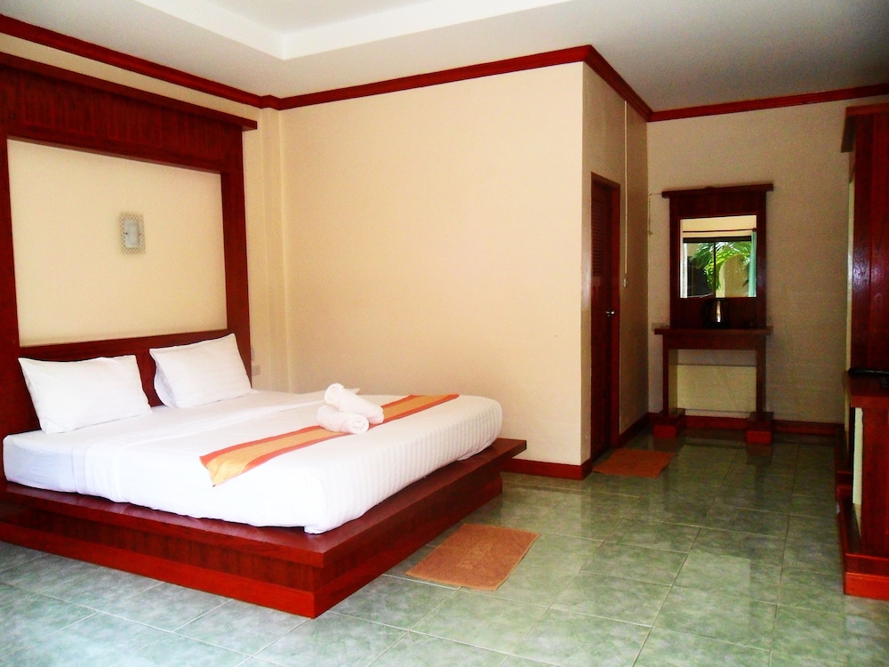LANTA RIVIERA RESORT 22/37