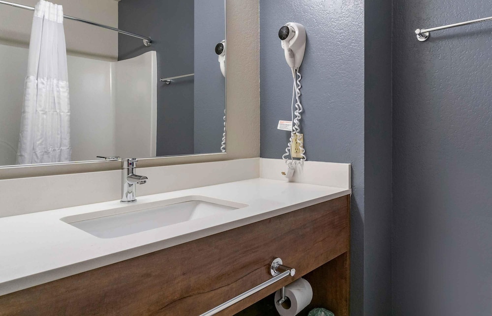 Extended Stay America - Charlotte - University Place 51/53