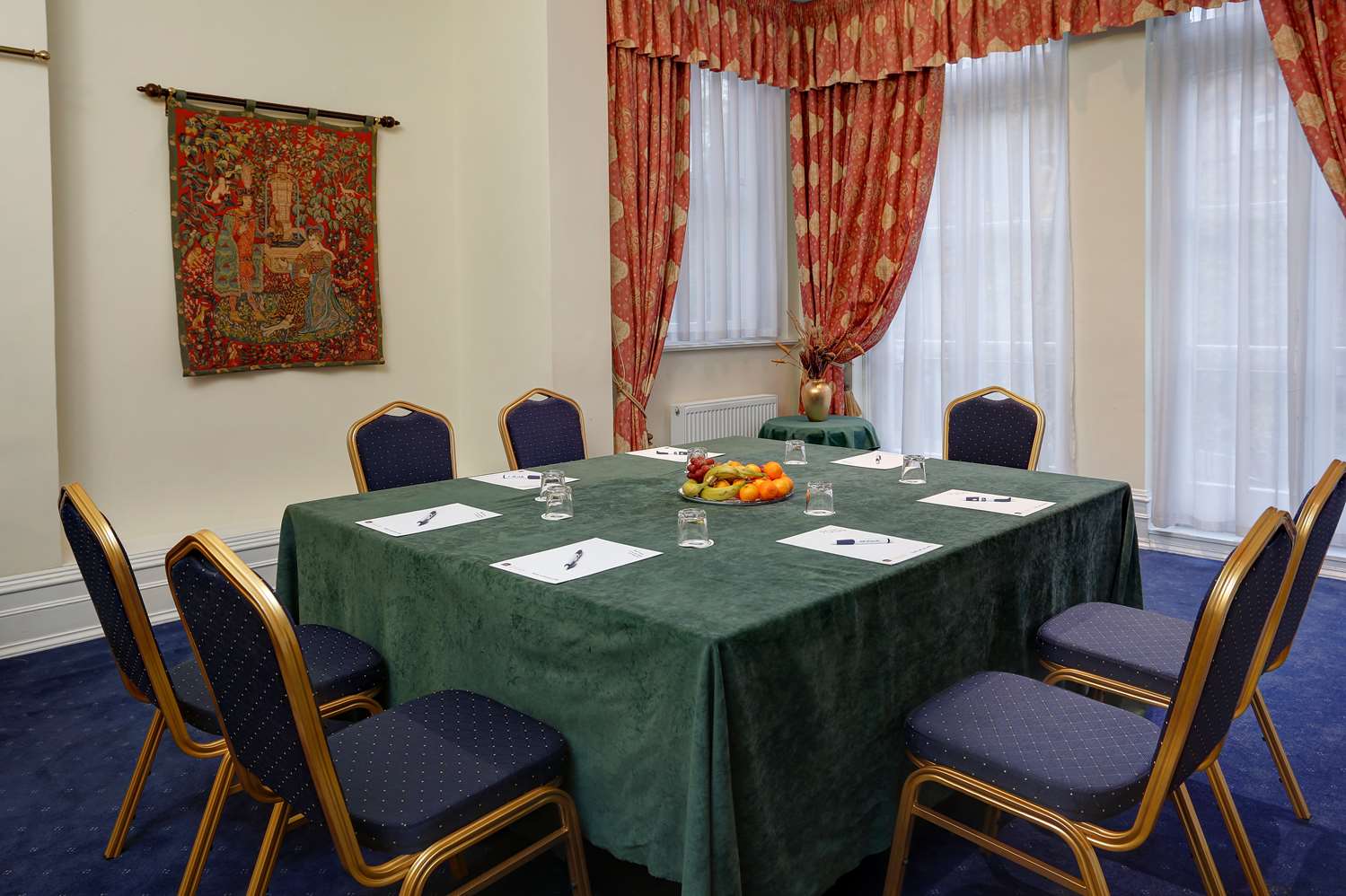 Best Western Swiss Cottage Hotel 13/15