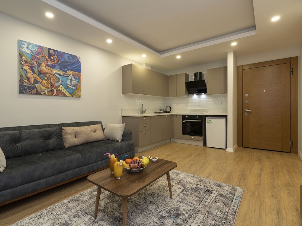 Veranda Suites 19/39