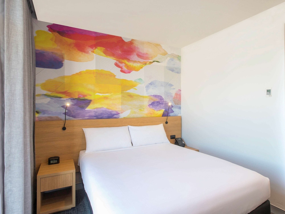 ibis Styles Hobart 28/68