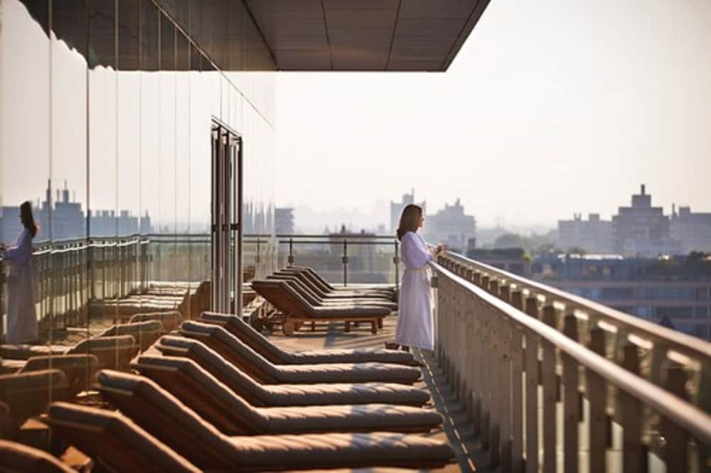 Four Seasons Hotel Toronto 32/44