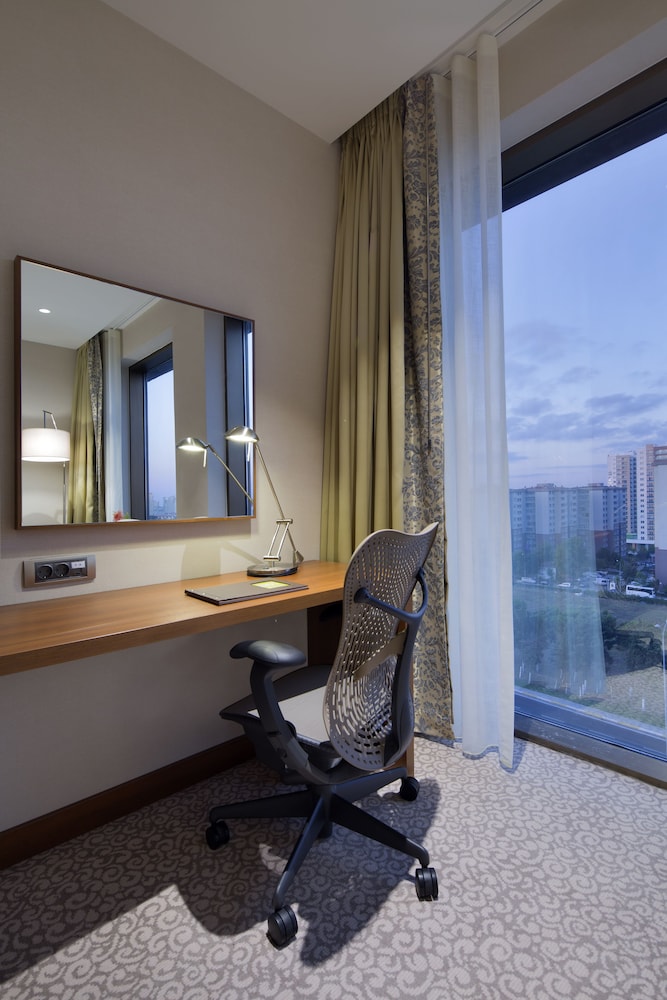 Hilton Garden Inn Istanbul Beylikduzu 59/61