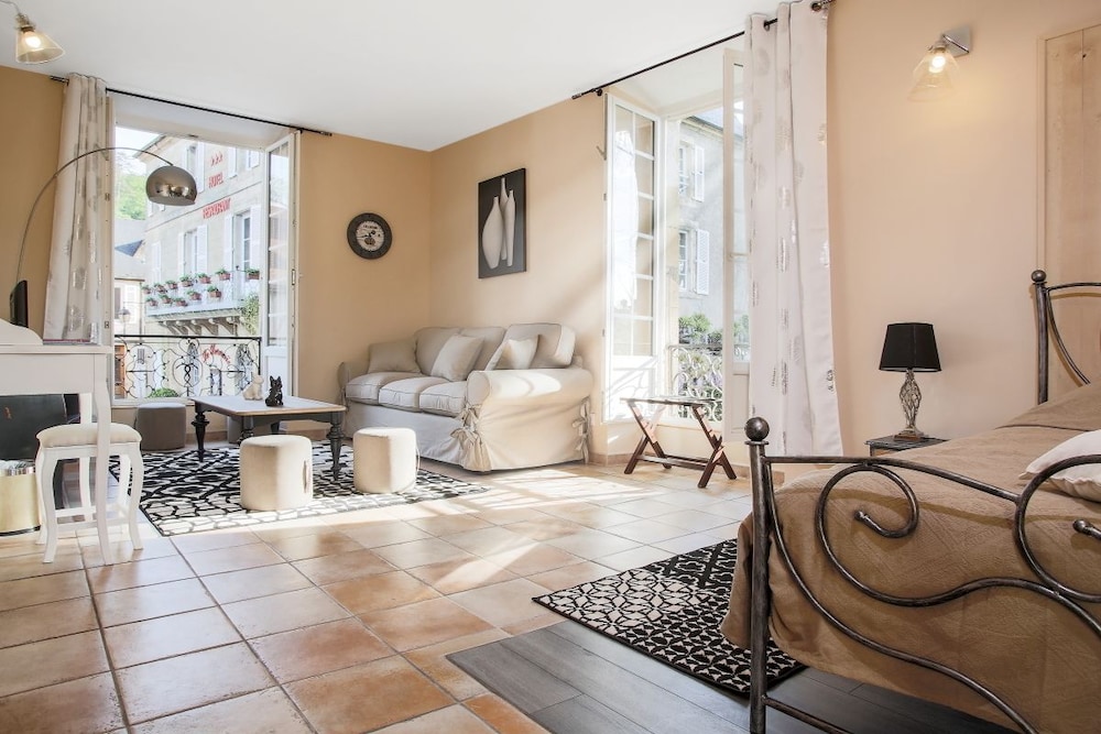 HOTEL LA ROSERAIE 29/50