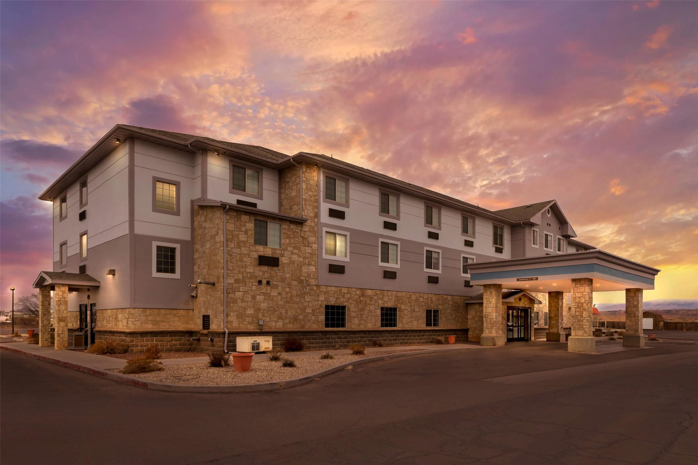 COMFORT INN BALLARD-ROOSEVELT 2/30