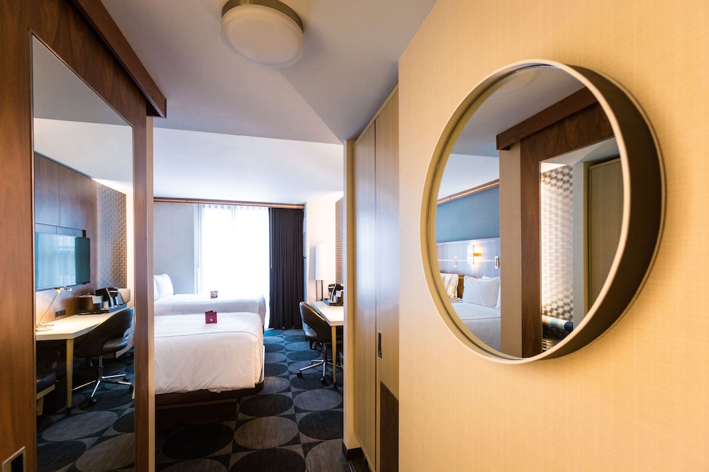 Crowne Plaza HY36 Midtown Manhattan 52/81
