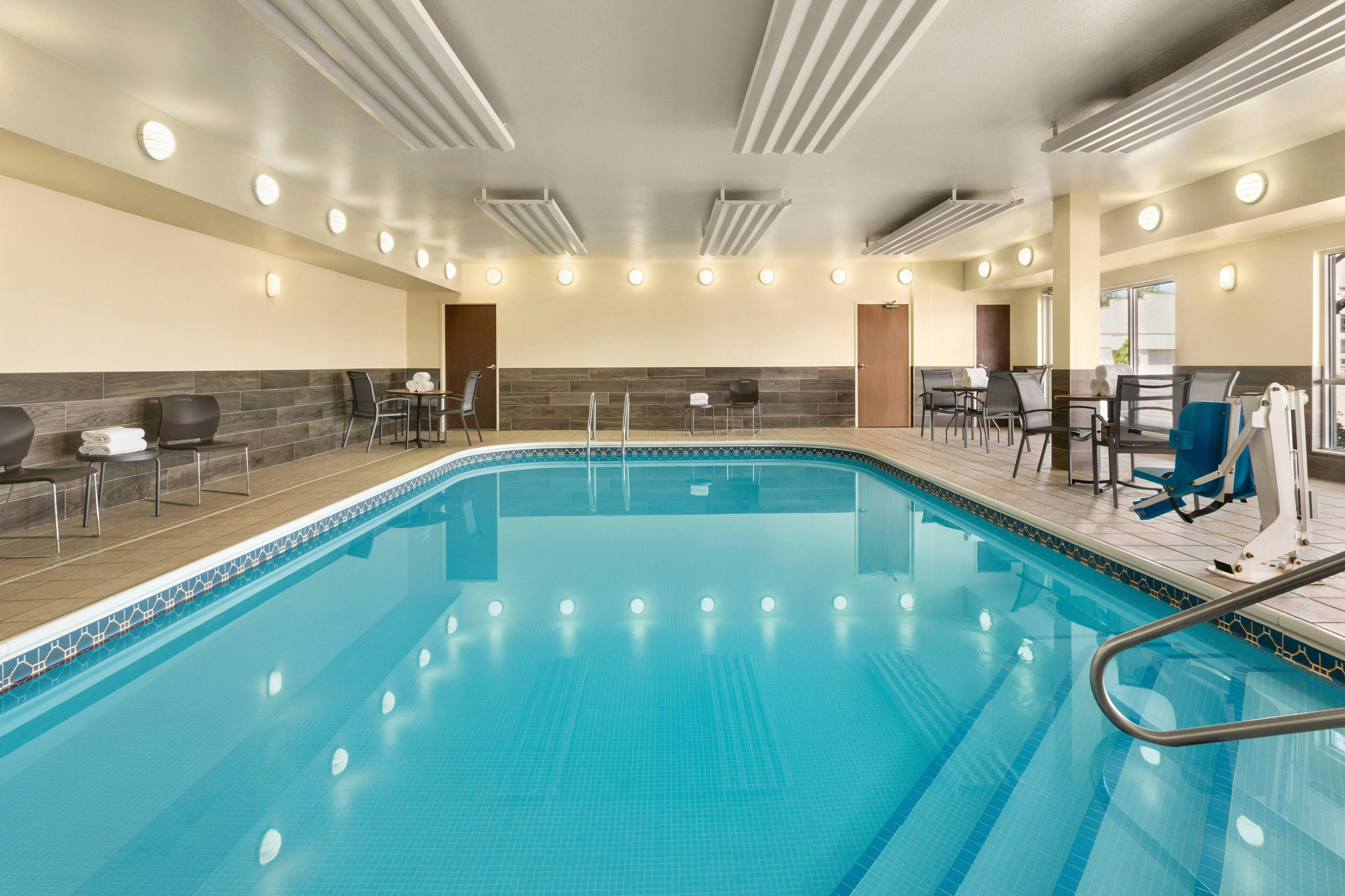 Fairfield Inn by Marriott Erie Millcreek Mall 16/27