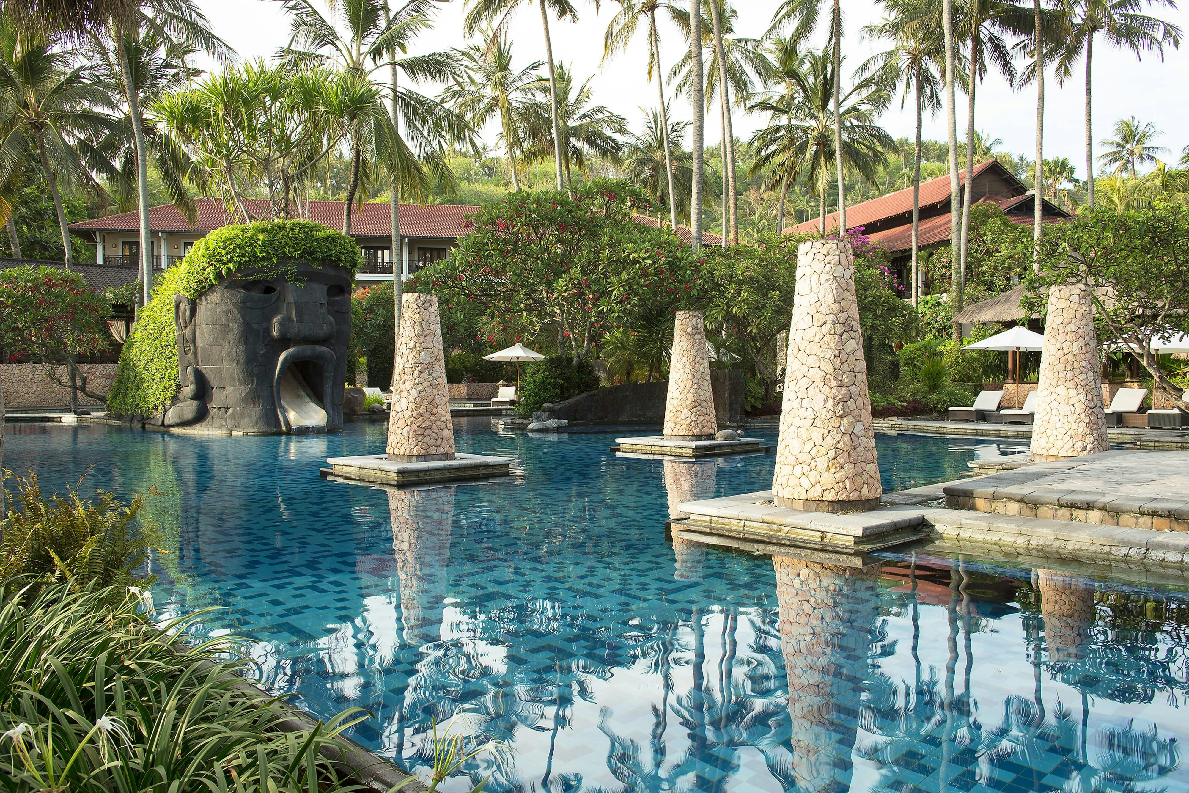 SHERATON SENGGIGI BEACH RESORT 71/75