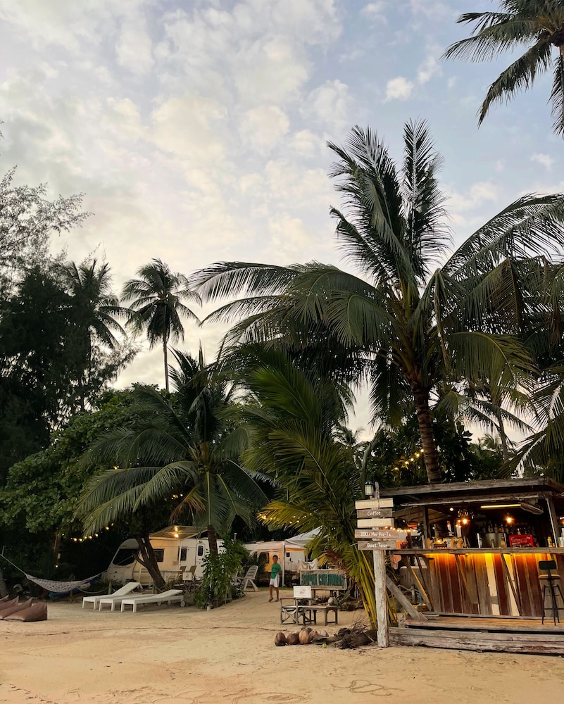Samui Caravans 5/50