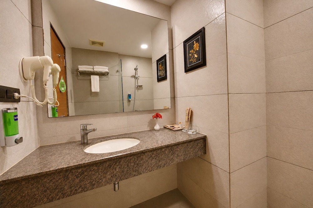 Hotel Suba Elite 42/44