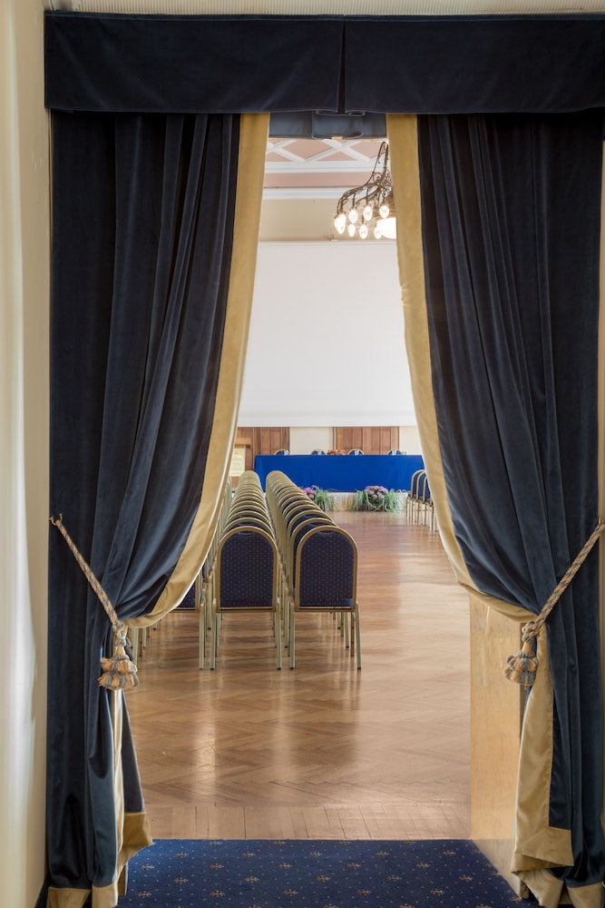 Grand Hotel Gardone 38/41