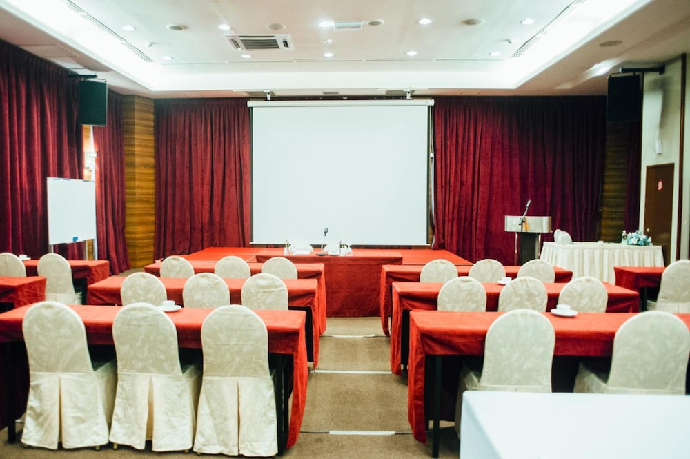 Hotel Darul Makmur 53/61