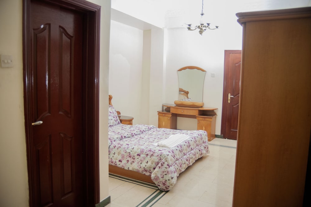 Luxury 2-Bdrm Apartment In Oysterbay 21/50