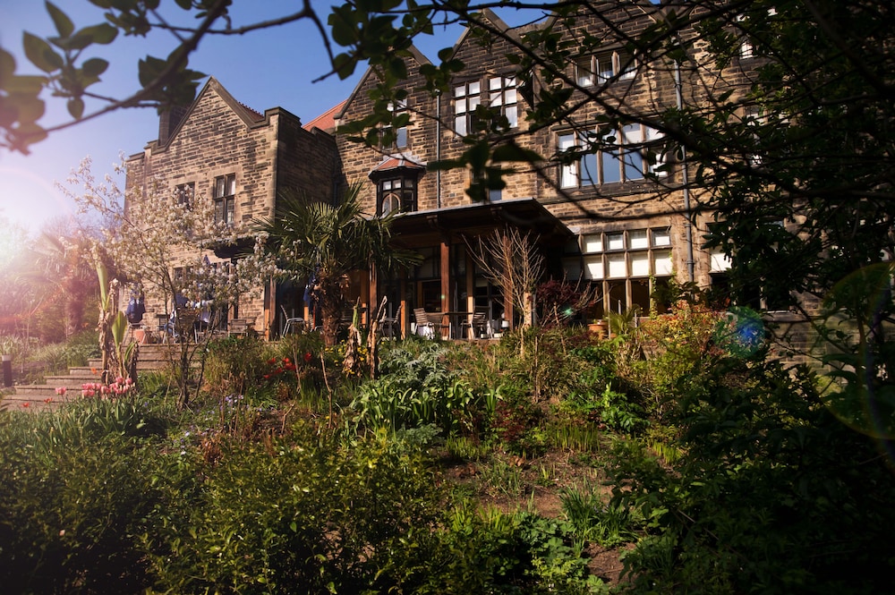 Jesmond Dene House 35/80