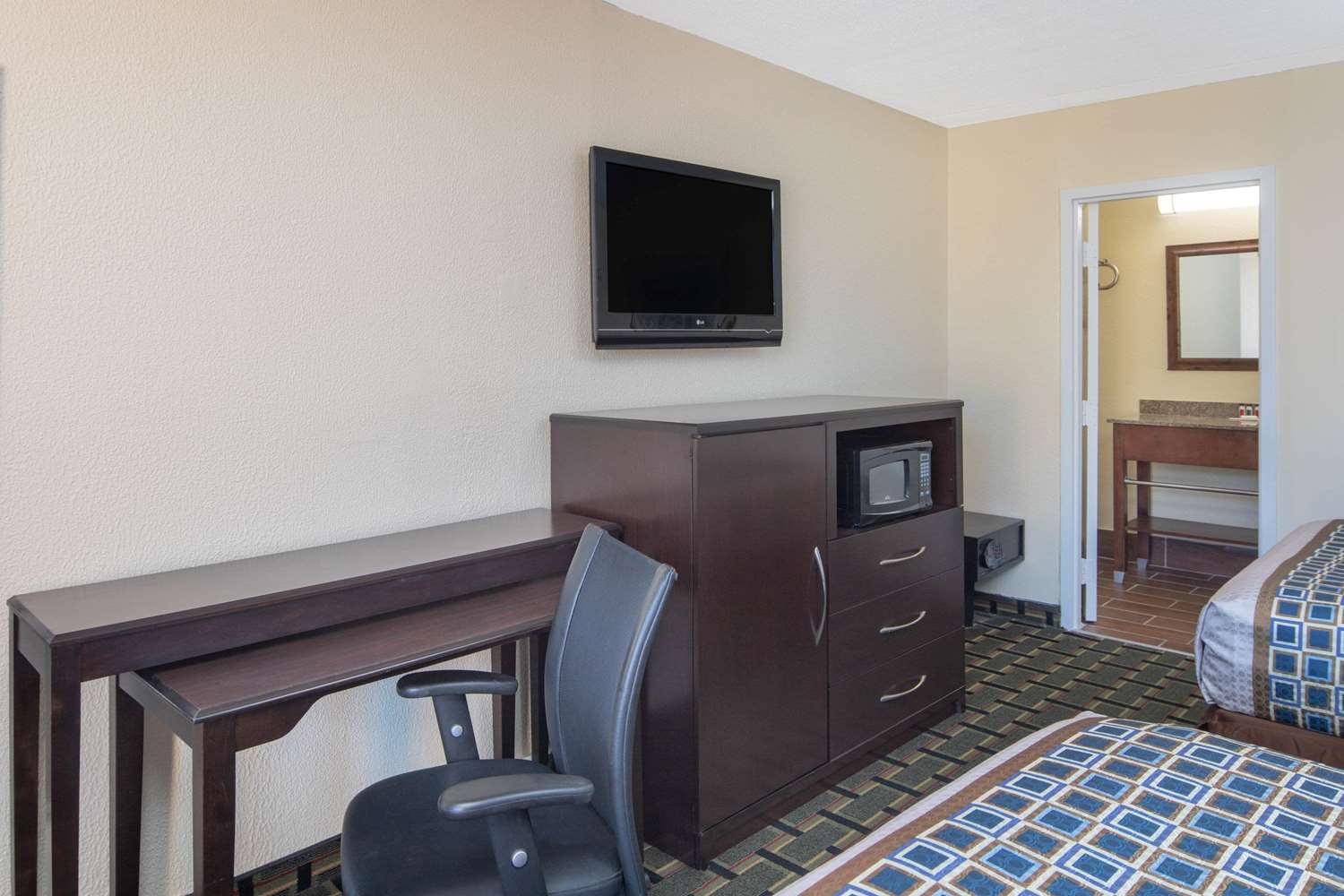 Travelodge By Wyndham Savannah Area/Richmond Hill 10/19