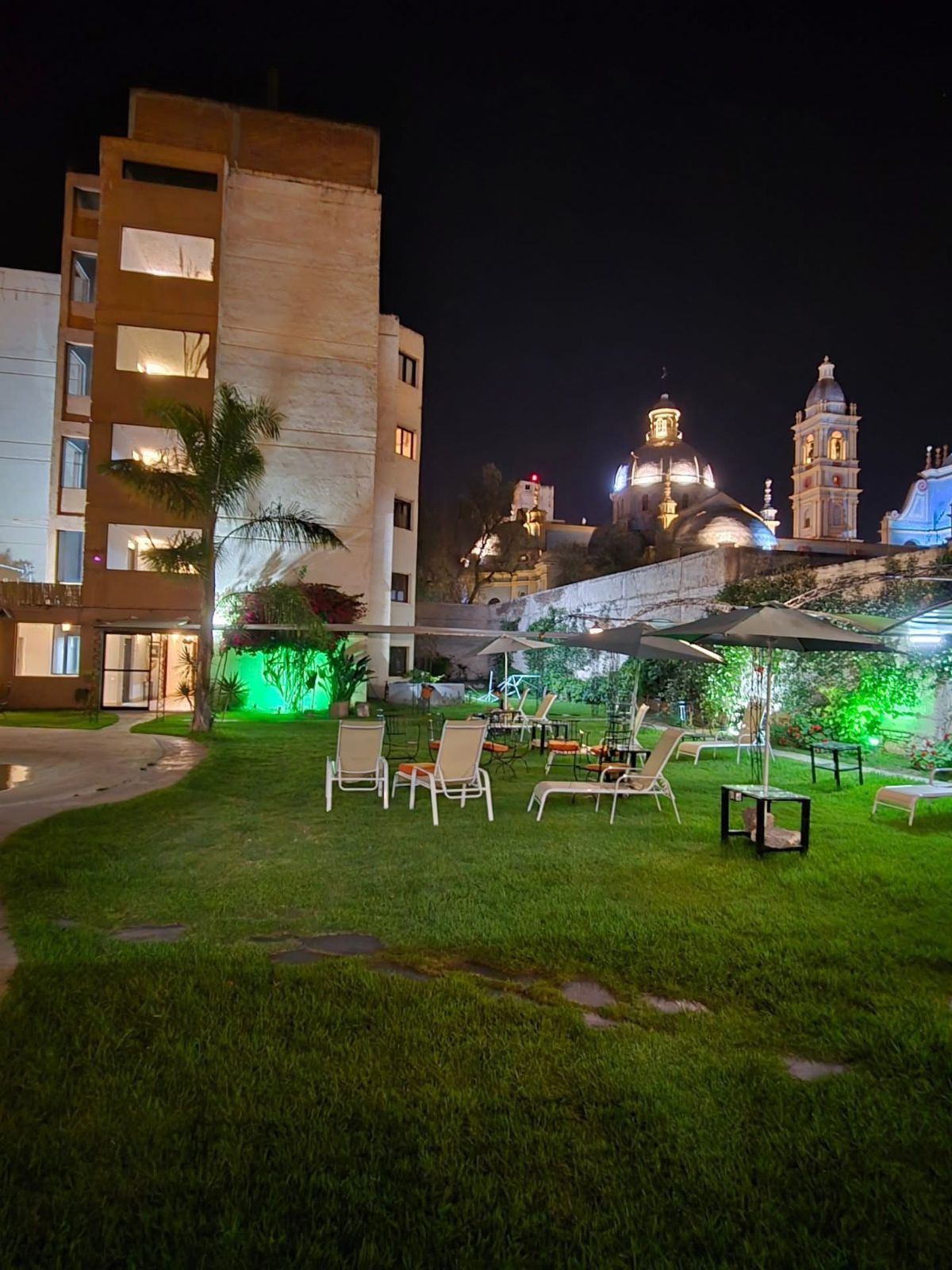 SAMKA HOTEL 46/51