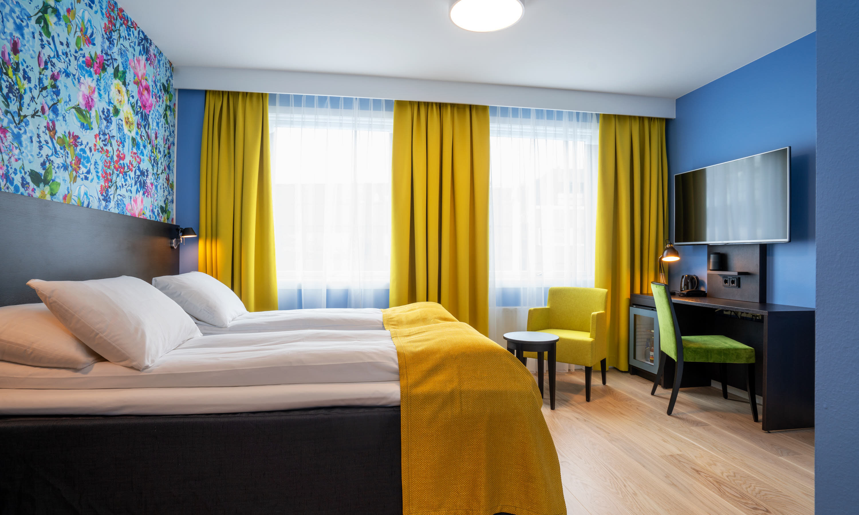 Standard, Twin Beds