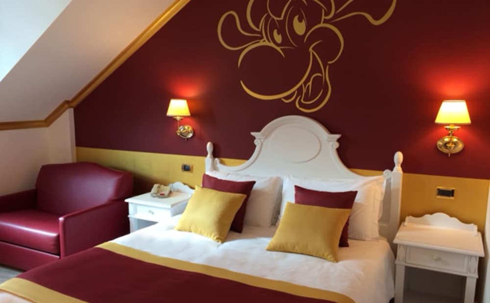 Gardaland Hotel Resort 24/65