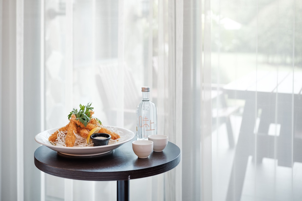 The Suites Hotel Jeju 61/73