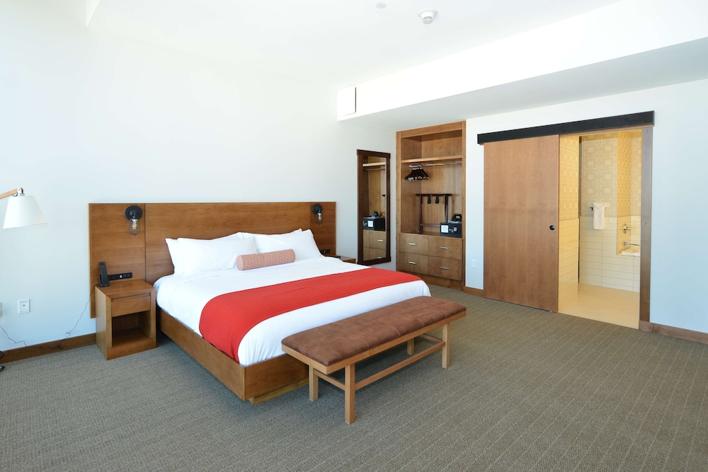 The Lismore Hotel Eau Claire A Doubletree By Hilton 11/56