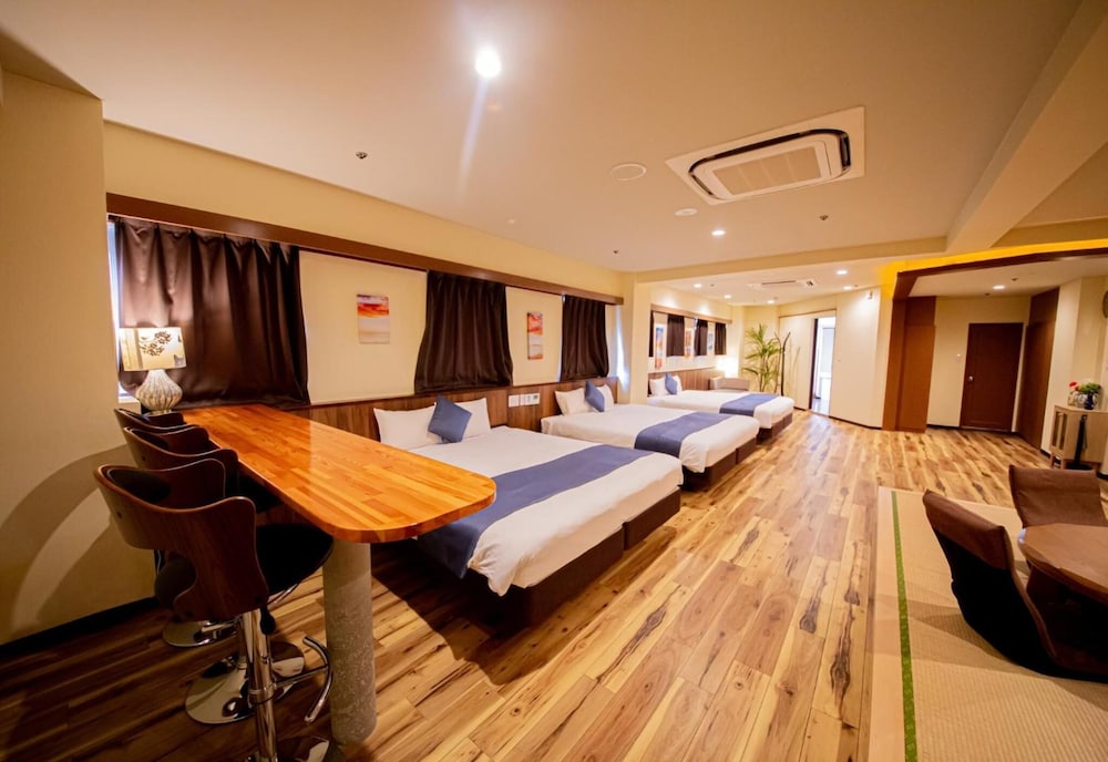 Rycom Crystal Hotel 40/59