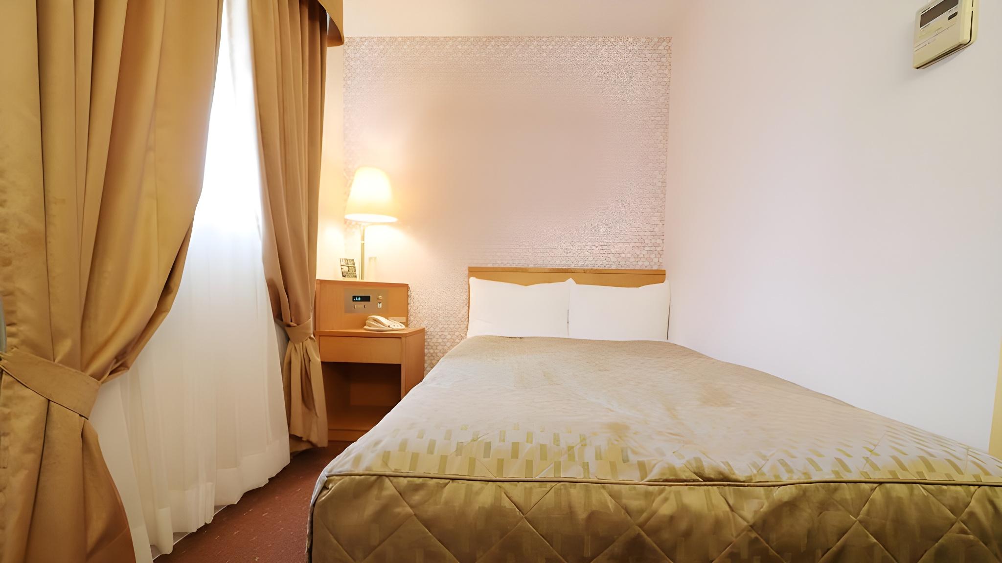 Semi Room, Semi Double Bed, Small, Smoking