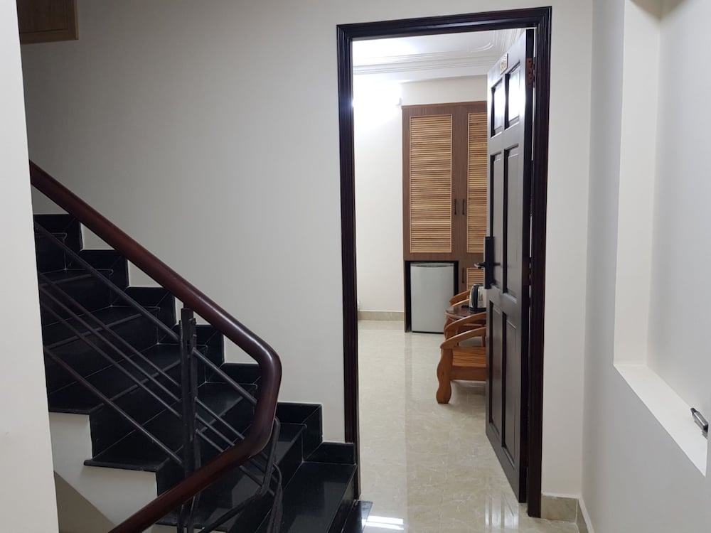 Hong Vinh Hotel 37/54