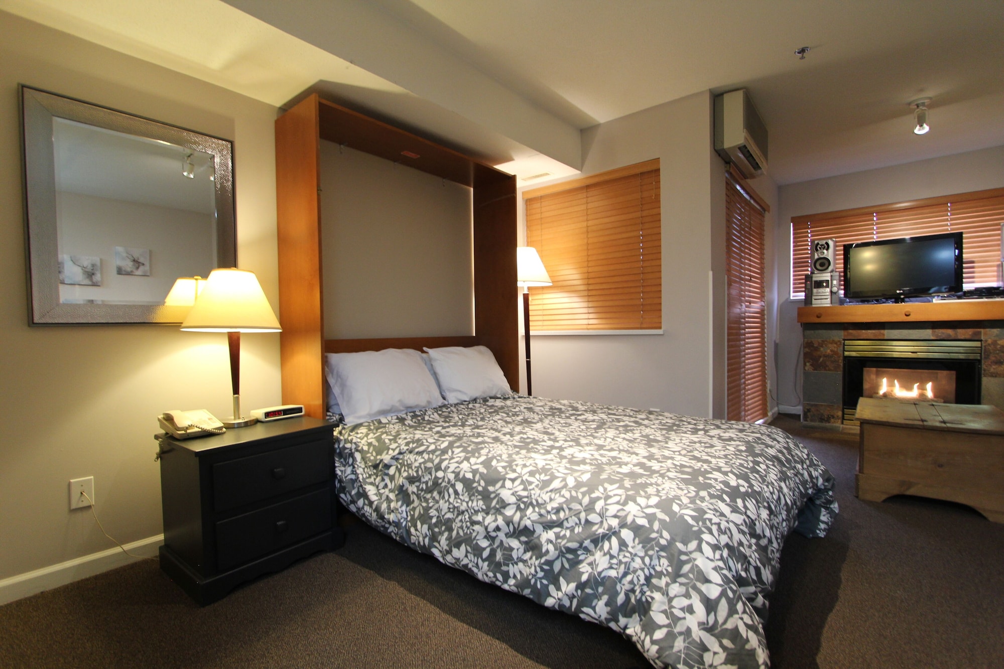 COMFORT, STUDIO, KITCHEN
