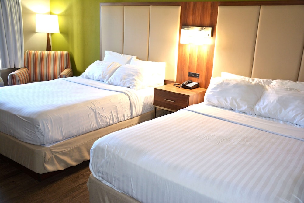 SureStay Hotel by Best Western Helen Downtown 10/29