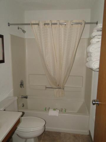 Oscoda Lakeside Hotel 49/50