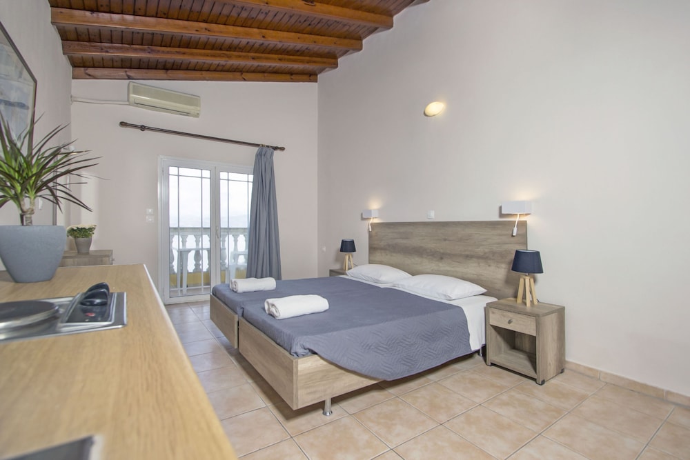 Trabukos Beach Complex - Adults Only 12/27