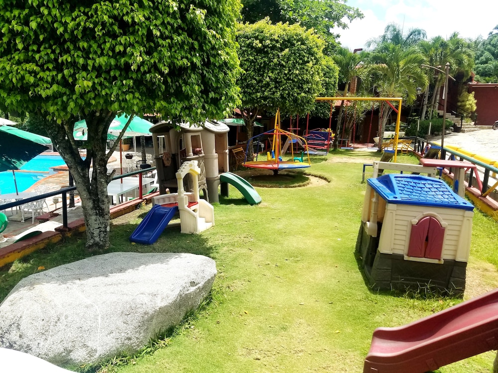 Jarabacoa River Club 49/57