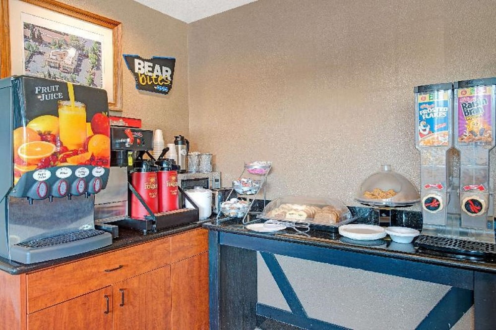 Travelodge By Wyndham Sacramento / Rancho Cordova 11/17