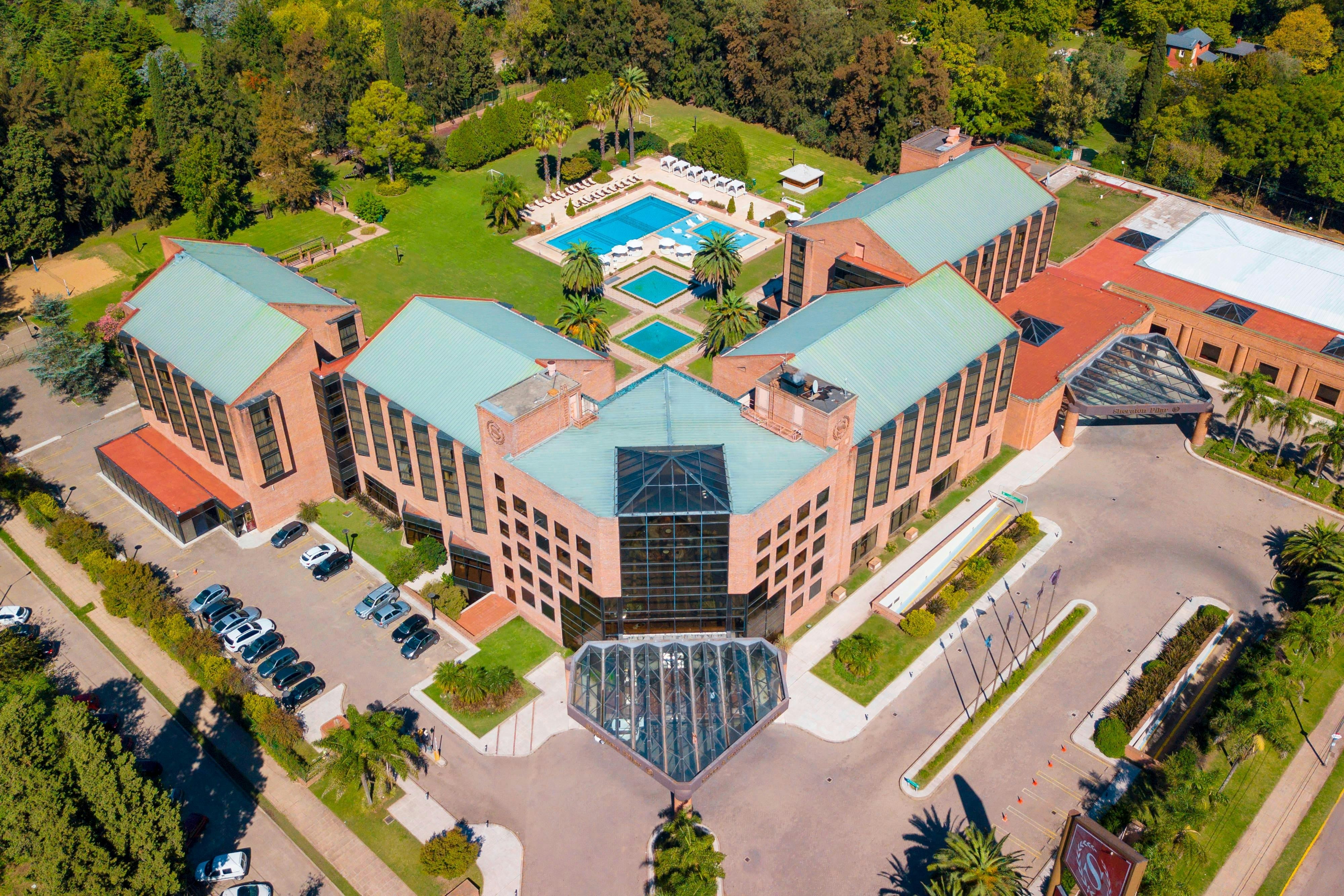 Sheraton Pilar Hotel and Convention Center 1/32