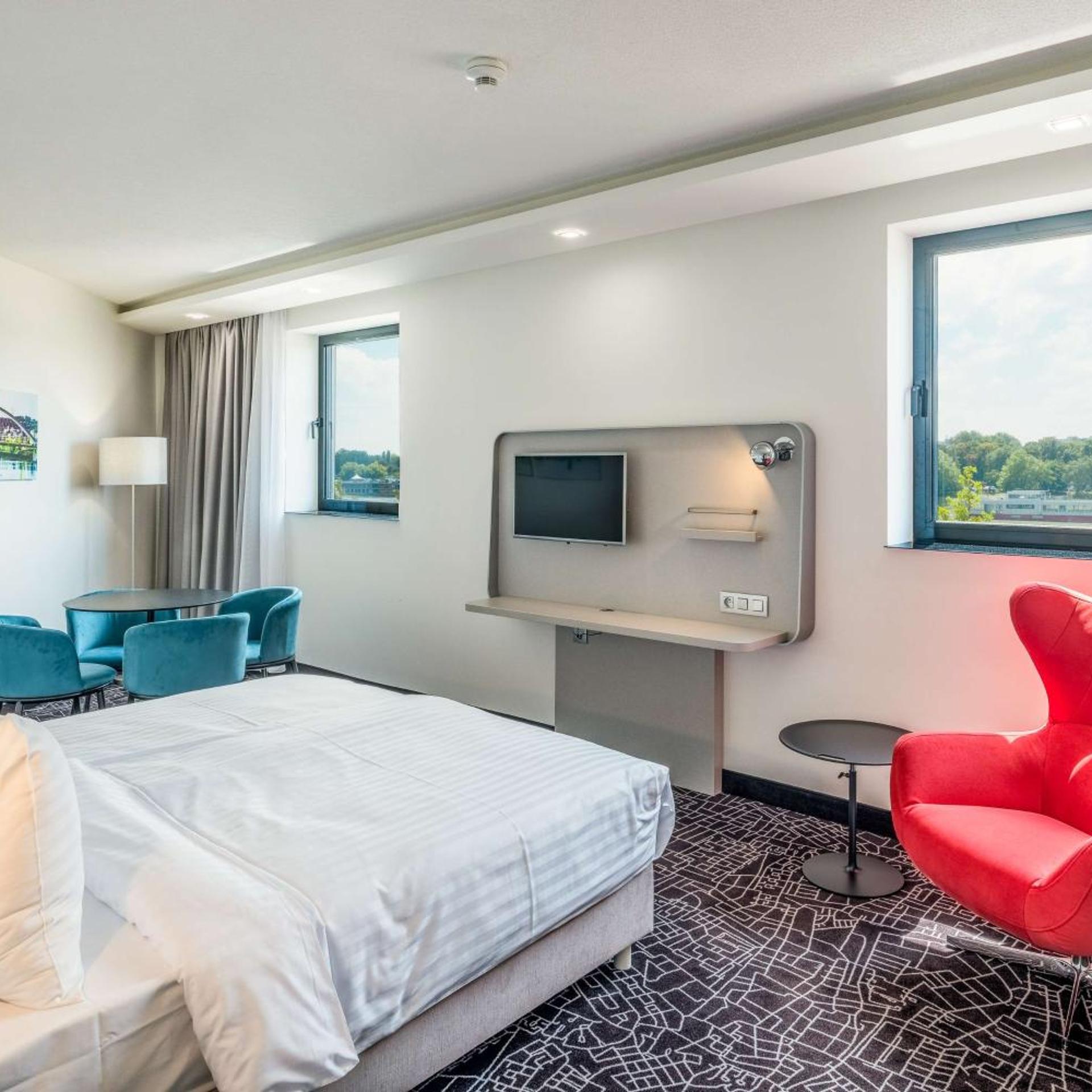 جناح جونيور، Park Inn by Radisson Danube Bratislava 4/10