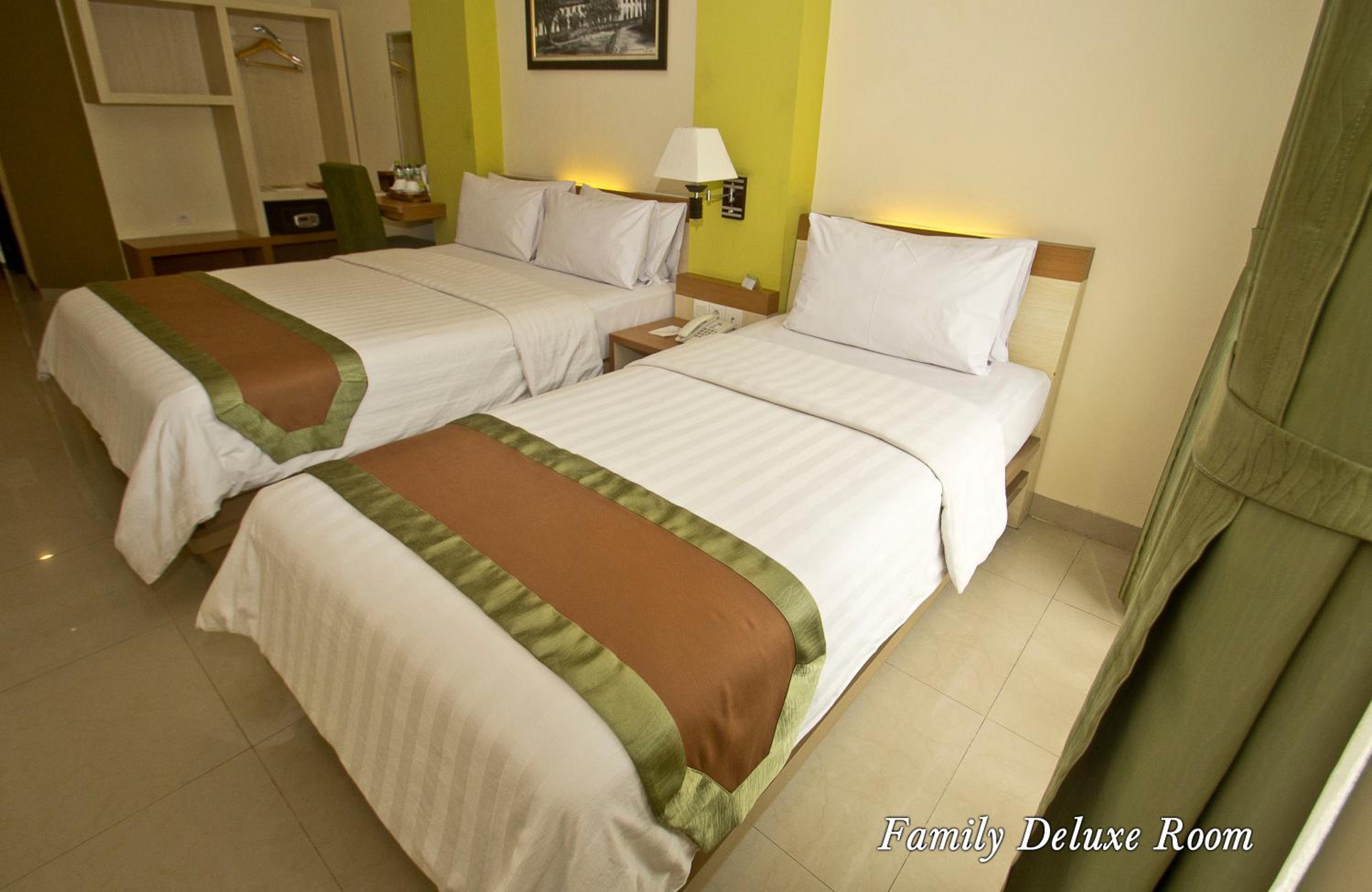 Room, Triple