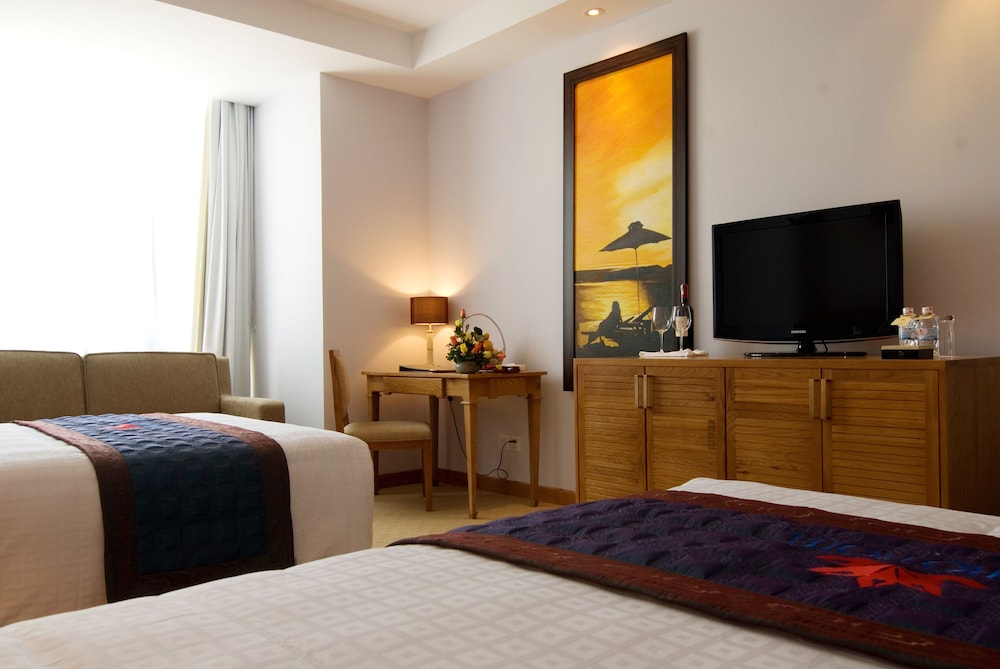 Petro Hotel 13/53