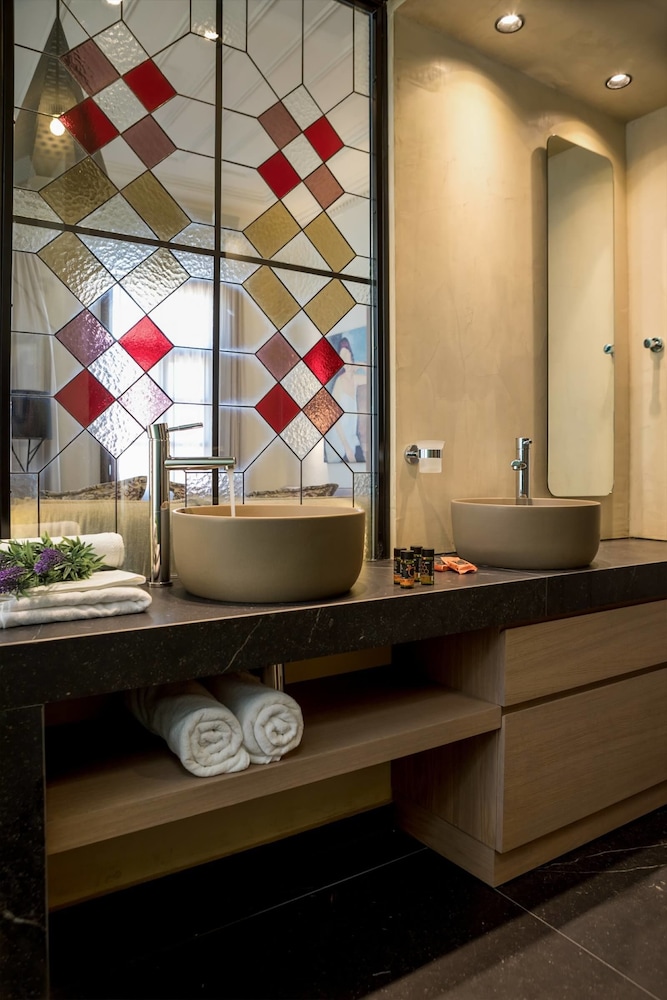 Contessa Boutique Hotel 2/65