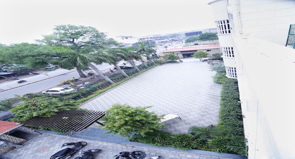 HOTEL SHEETAL REGENCY 37/41
