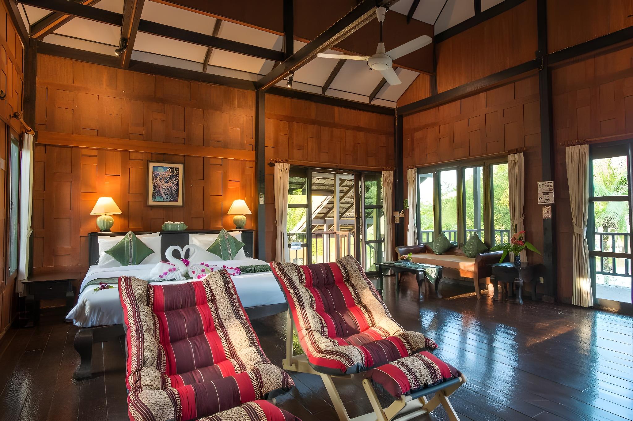 Semi Room, Lake, Suite, Semi Double Bed