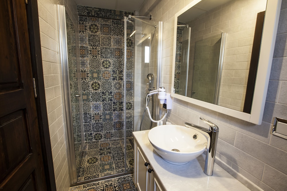 Livia Garden Hotel 39/43