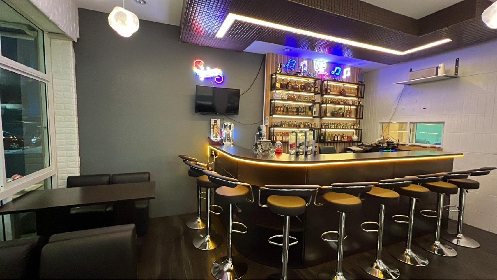Alongkorn hotel by SB 33/44